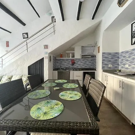 Rest House Melgar Exterior photo