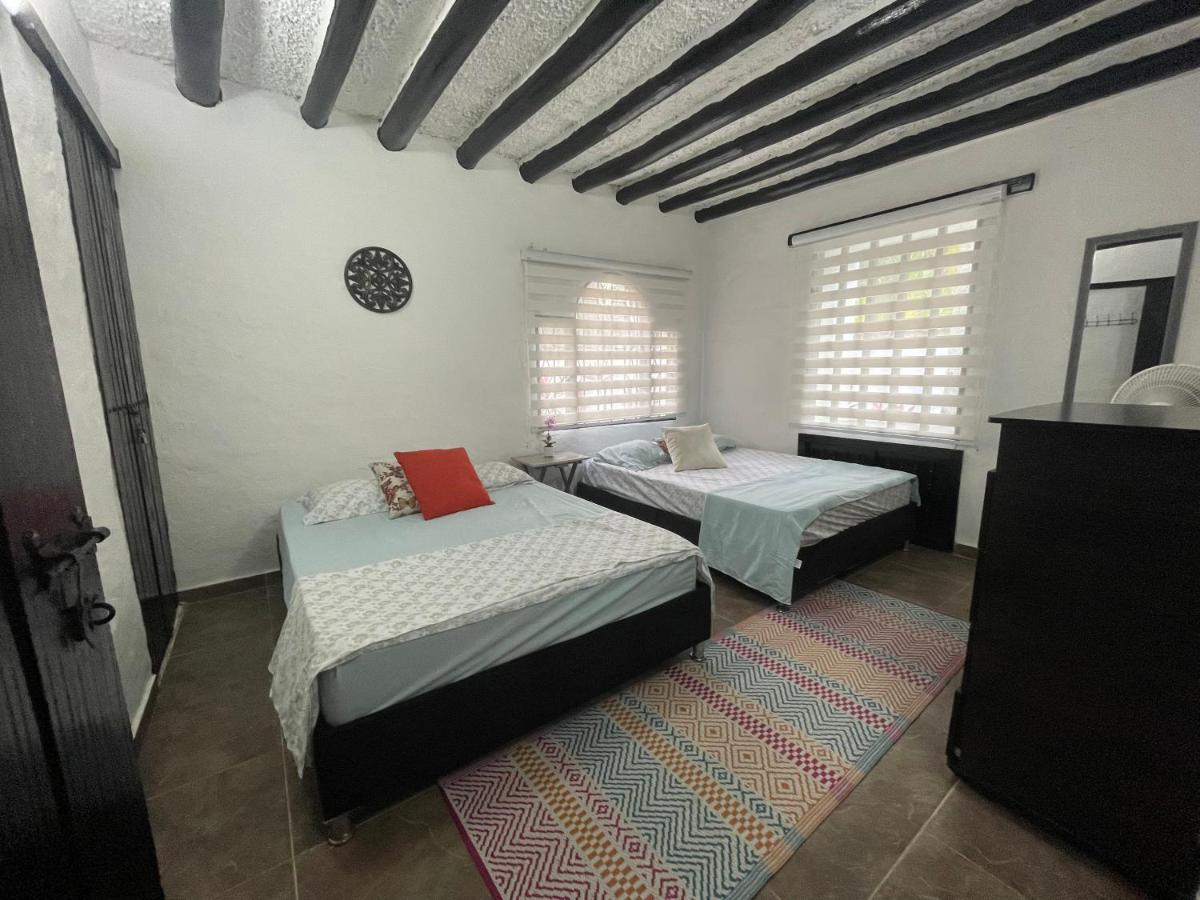 Rest House * Melgar